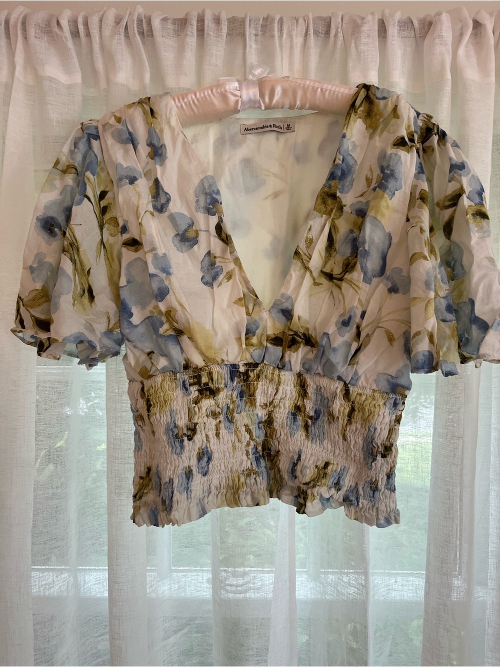 Abercrombie & Fitch Cream Floral Smocked Waist Puff Sleeve Top